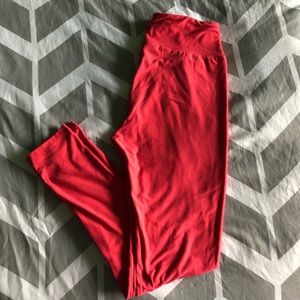 NWOT LulaRoe One Size red leggings